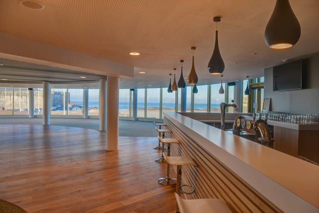 Rotonde J. Cartier event space with ocean views, ideal for networking and social gatherings.
