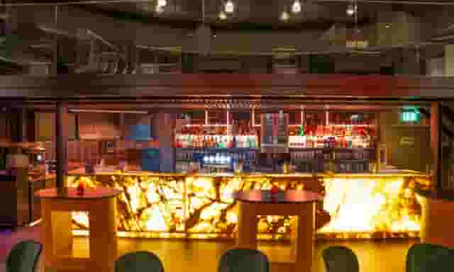 Cocktail bar
