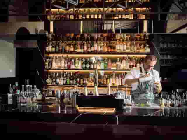 Cocktail bar