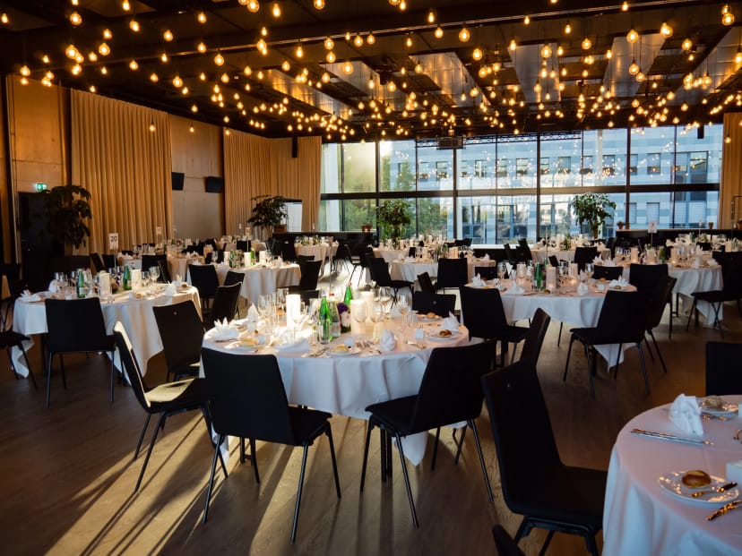 Elegant dining area at LOFT TERRACE, perfect for gala dinners and corporate events.
