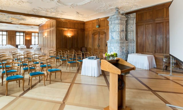 Flügelzimmer meeting space in Zunfthaus zur Meisen, ideal for presentations and events.