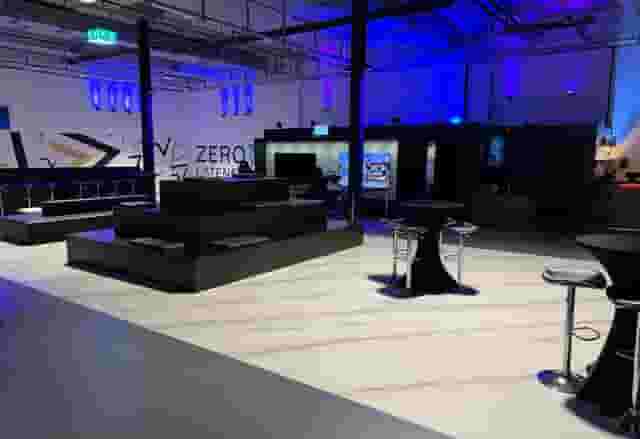 VR Lounge XL