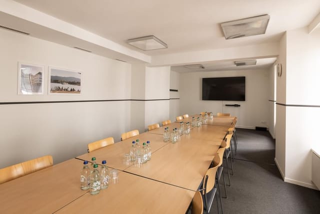 Meeting Room Zurich Main Station | Fred ...