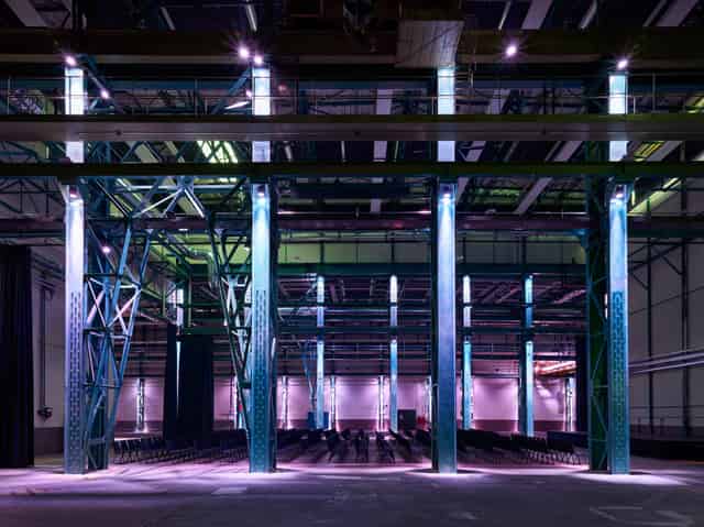 Halle 550