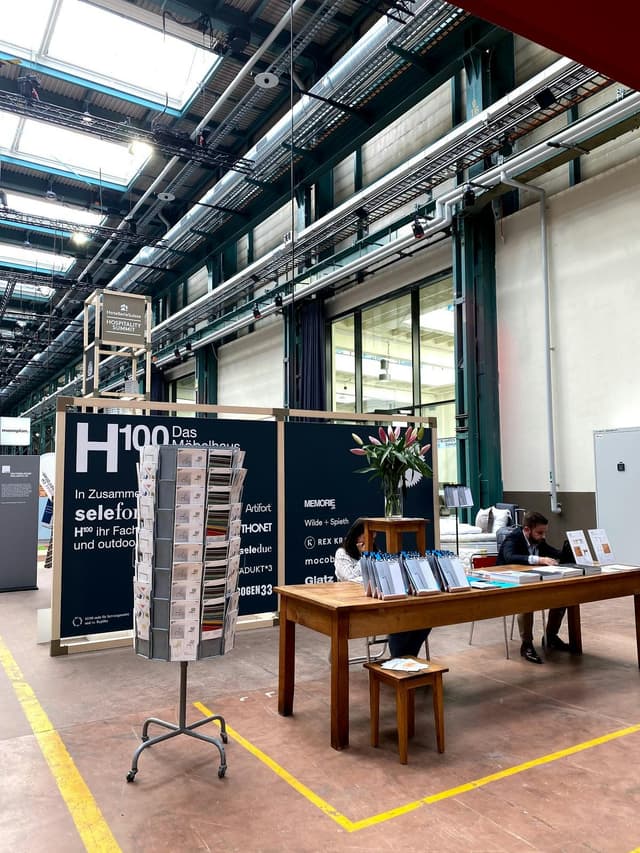 Halle 550