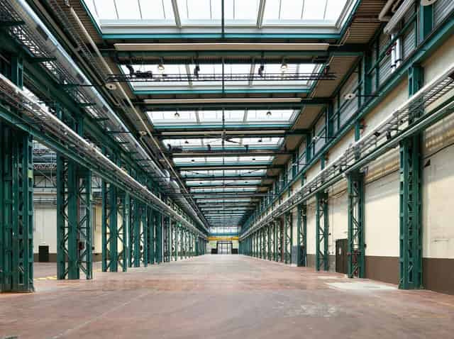 Halle 550