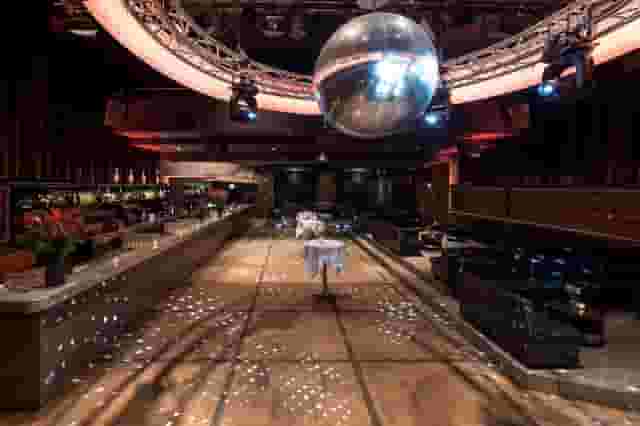 Banquet hall