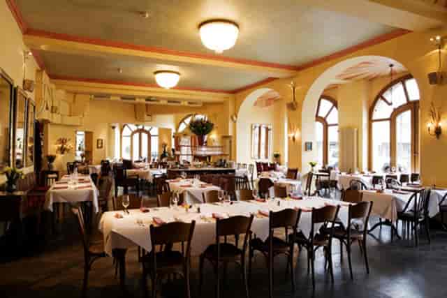 Elegant banquet hall in Kaufleuten Zürich, perfect for events and dining.