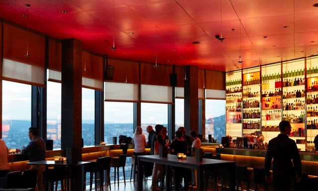 CLOUDS Kitchen