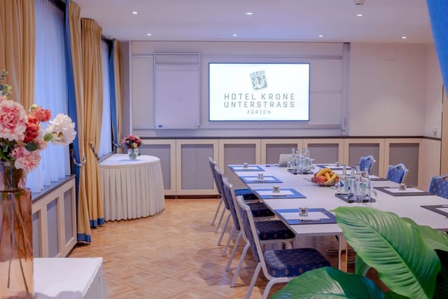 Conference meeting room at Hotel Krone Unterstrass, ideal for professional events.
