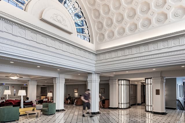 Hamilton Hotel