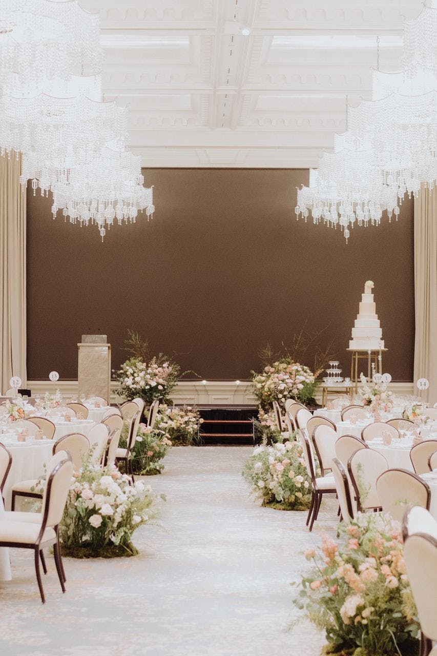 Raffles Hotel Jubilee Ballroom – avoflorals