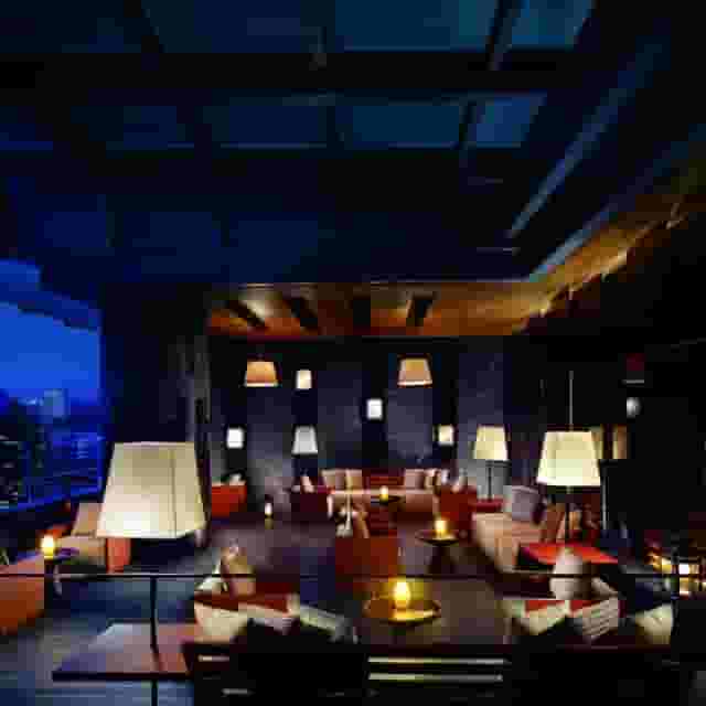 cocktail lounge