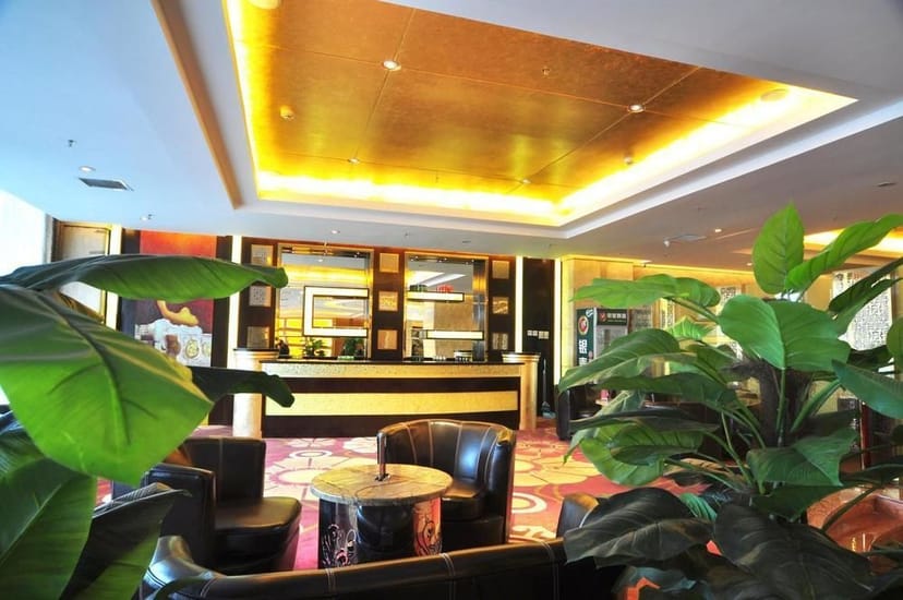 "Modern Meeting Room 3 at Sihai International Hotel, perfect for networking events."