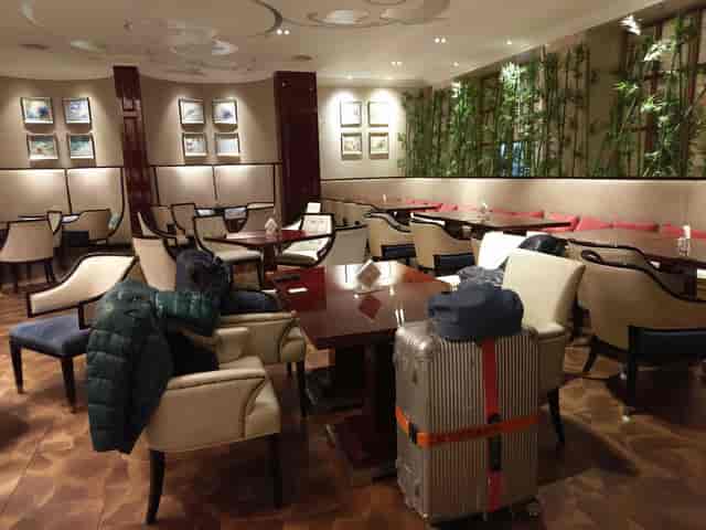 Sophisticated meeting room with natural light for professional events in Chengdu hotel.