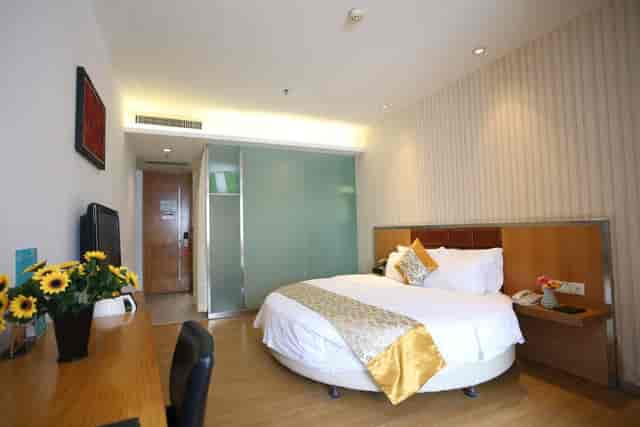 Meeting room at Shanshui Trends Hotel, cozy and functional for business gatherings.