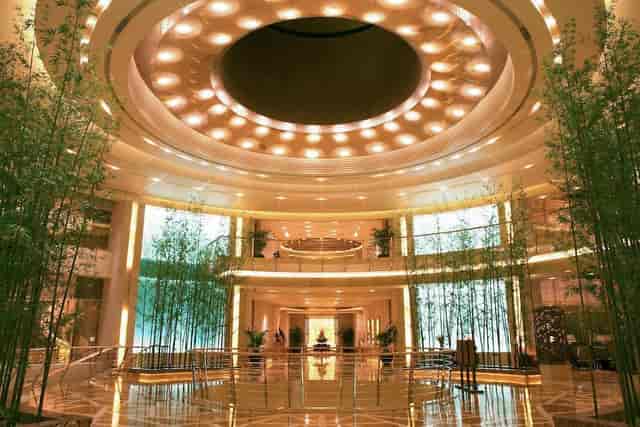 Jinlian Banquet Hall atrium with high ceilings for corporate events and upscale gatherings