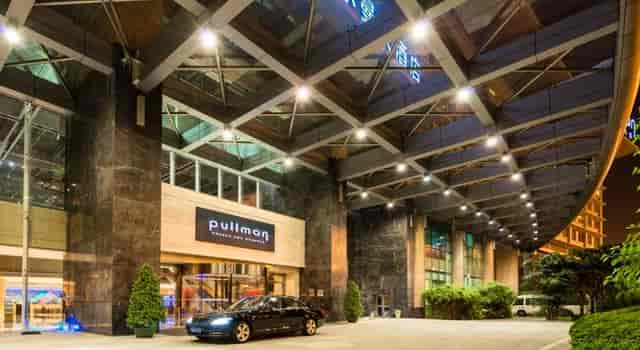 Modern conference room at Pullman Hotel Guangzhou, ideal for corporate events and meetings.