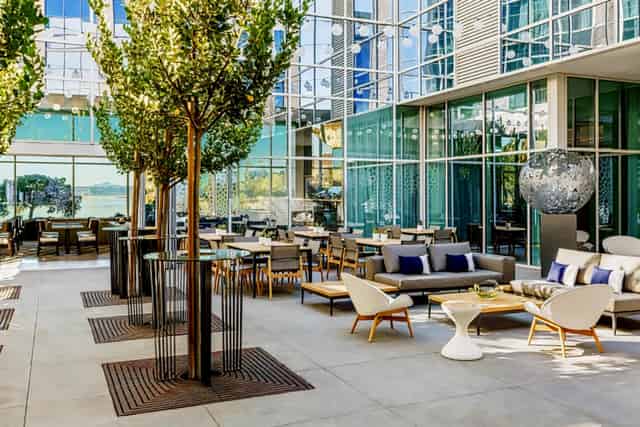AC Waterfront Lounge