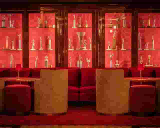 Dishonesty Bar