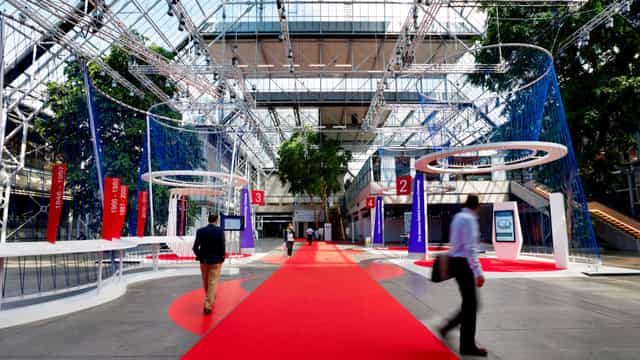 Modern Bella Center exhibition space with red carpet, ideal for trade shows and networking.