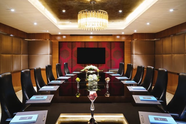 Sophisticated conference room at Petit Salon Voltaire, ideal for corporate meetings.