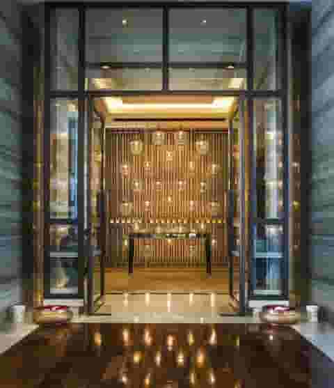 38 Manhattan