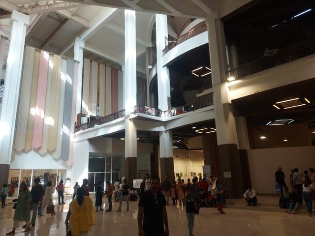 Hall of Vision Unit C