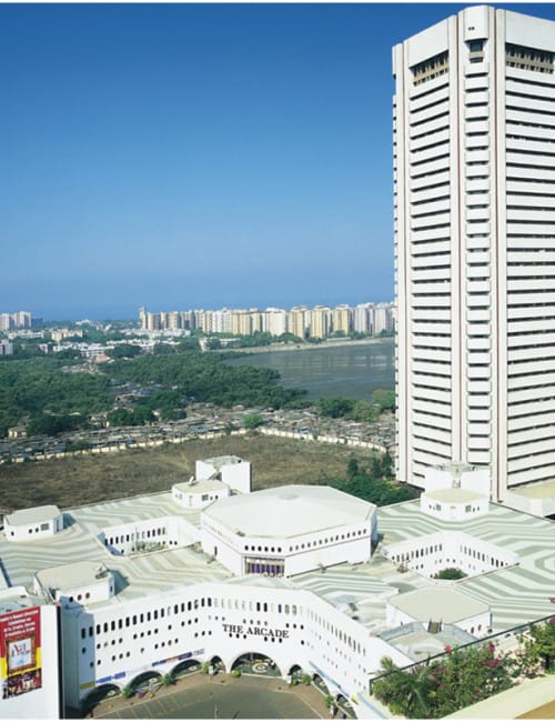 Centrum Mumbai World Trade Center: modern venue with scenic greenery, ideal for events.