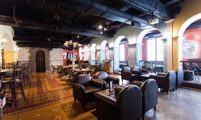 Cafe/Bar