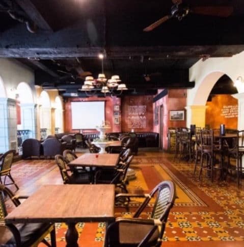 Cafe/Bar