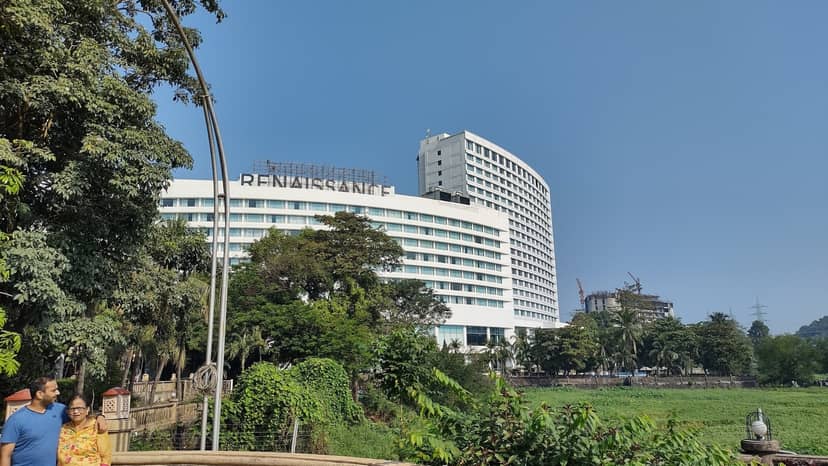 Renaissance Garden at Mumbai hotel, ideal for conferences and outdoor events.