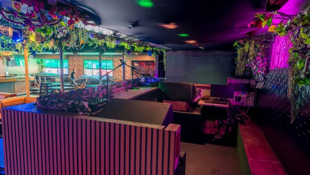 Whole Venue