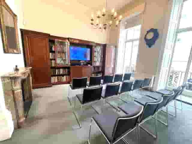 Speaker's Room