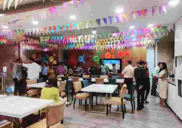 L7, Event Space