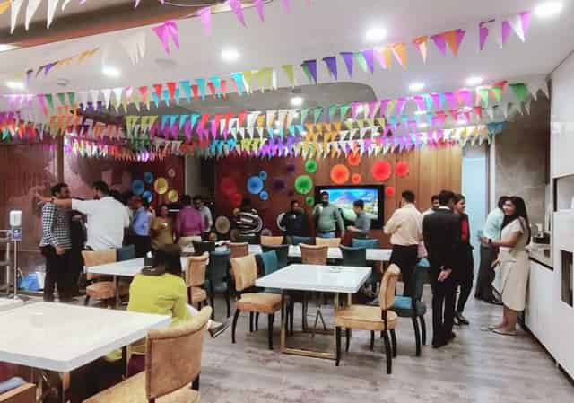 L7, Event Space