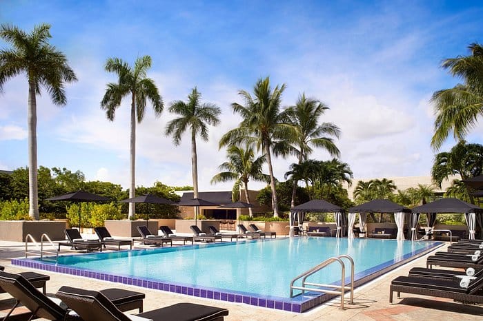 Stunning pool at The Ritz-Carlton, perfect for outdoor events and receptions.