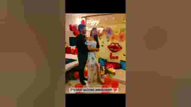 Golden Canopy Date & Love Room Dining
