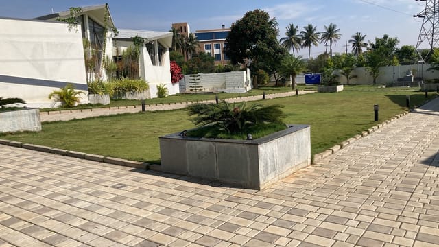 Bliss Convention Centre Lawn - landscaped outdoor venue for events, receptions, and workshops.
