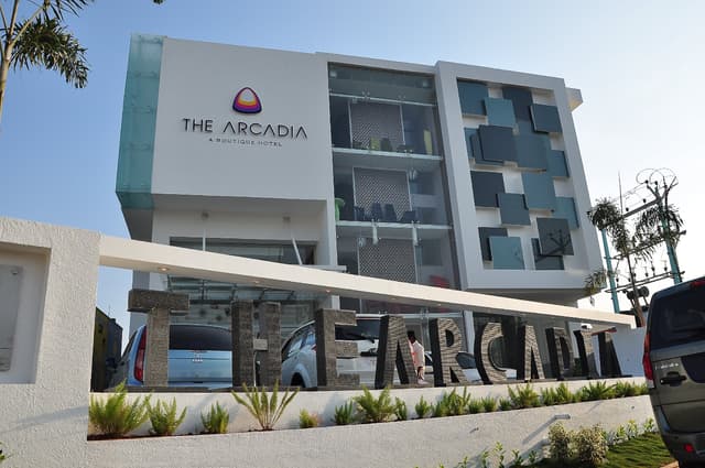 Meeting & Convention Halls