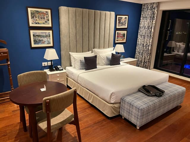 The Waverly Hotel & Residences