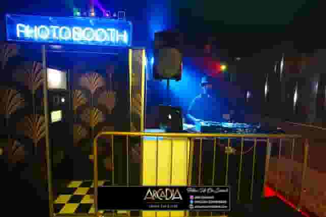 Arcadia Loungebar