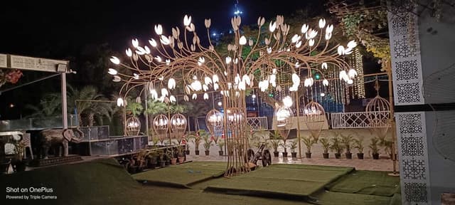 Thee Crystal Palace Banquet Hall