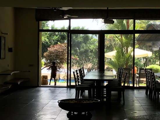 Dining deck