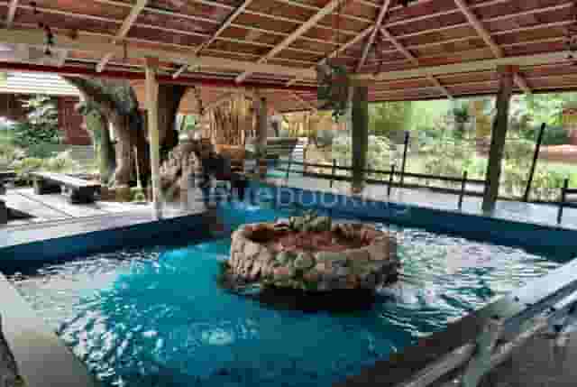 Private Pool