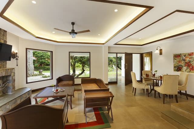 The Riverview Retreat, Corbett