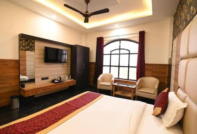 Executive Room