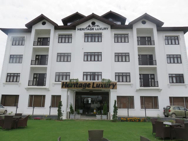 Hotel Heritage Luxury ???????? Srinagar Hotel