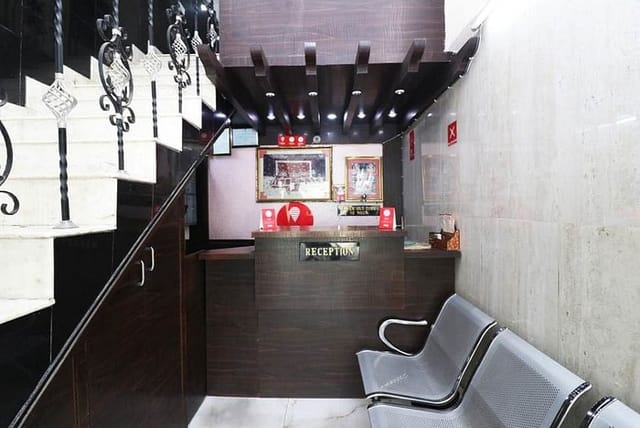 Modern OYO Hotel City Heart reception with sleek design and inviting atmosphere for events.