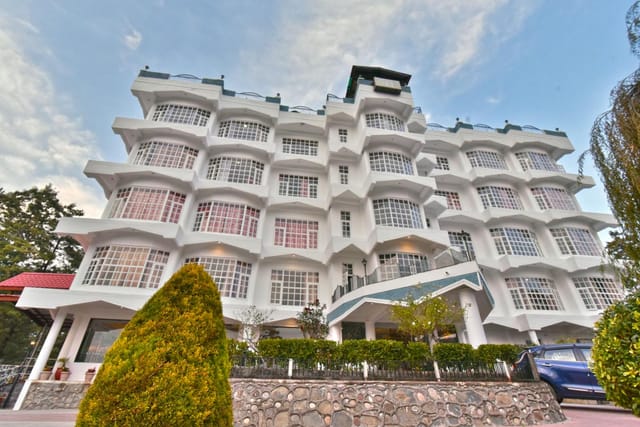 DLS Hillcrest Resort - DLS Hotels